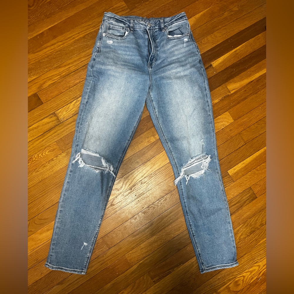 American Eagle Mom Jeans